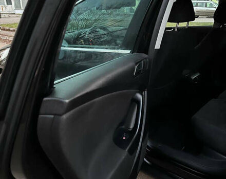 Черный Фольксваген Пассат, объемом двигателя 1.8 л и пробегом 225 тыс. км за 7350 $, фото 3 на Automoto.ua