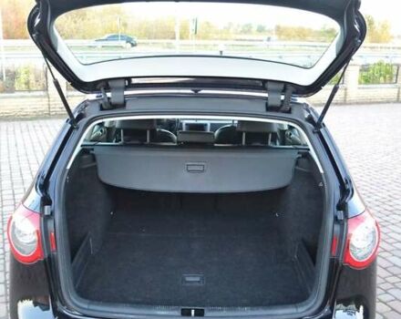 Черный Фольксваген Пассат, объемом двигателя 2 л и пробегом 245 тыс. км за 8700 $, фото 19 на Automoto.ua