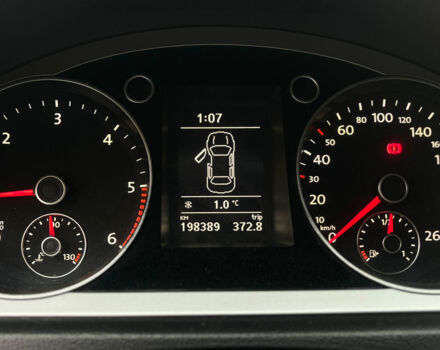 Черный Фольксваген Пассат, объемом двигателя 2 л и пробегом 198 тыс. км за 7600 $, фото 17 на Automoto.ua