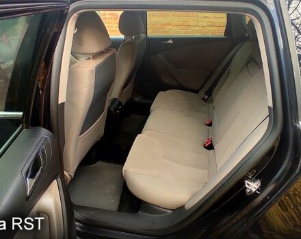 Черный Фольксваген Пассат, объемом двигателя 2 л и пробегом 280 тыс. км за 6700 $, фото 5 на Automoto.ua