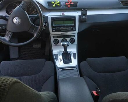 Черный Фольксваген Пассат, объемом двигателя 2 л и пробегом 220 тыс. км за 8500 $, фото 7 на Automoto.ua