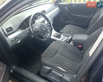 Черный Фольксваген Пассат, объемом двигателя 1.39 л и пробегом 250 тыс. км за 7000 $, фото 11 на Automoto.ua