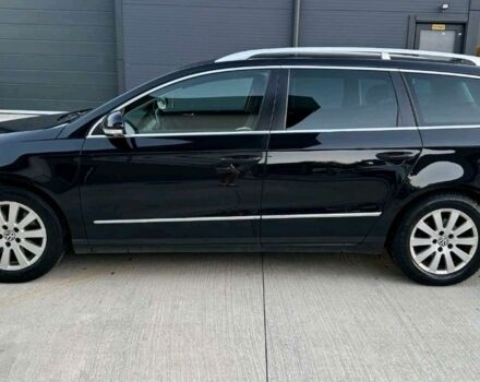 Чорний Фольксваген Пассат, об'ємом двигуна 2 л та пробігом 270 тис. км за 6800 $, фото 1 на Automoto.ua