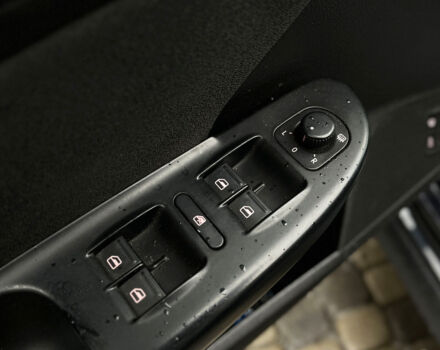 Черный Фольксваген Пассат, объемом двигателя 2 л и пробегом 198 тыс. км за 7600 $, фото 10 на Automoto.ua