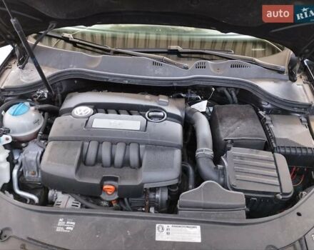 Черный Фольксваген Пассат, объемом двигателя 1.6 л и пробегом 249 тыс. км за 7900 $, фото 12 на Automoto.ua