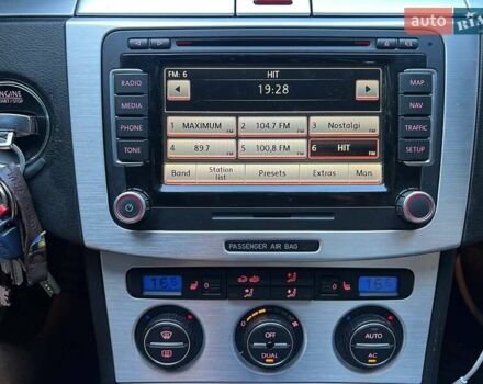 Черный Фольксваген Пассат, объемом двигателя 2 л и пробегом 340 тыс. км за 8100 $, фото 31 на Automoto.ua