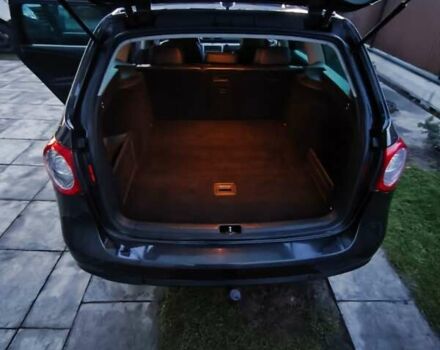 Чорний Фольксваген Пассат, об'ємом двигуна 2 л та пробігом 240 тис. км за 7300 $, фото 17 на Automoto.ua