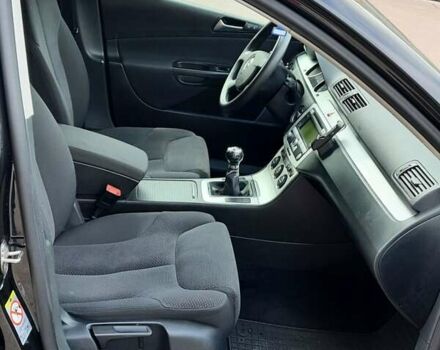 Чорний Фольксваген Пассат, об'ємом двигуна 1.8 л та пробігом 238 тис. км за 6950 $, фото 7 на Automoto.ua