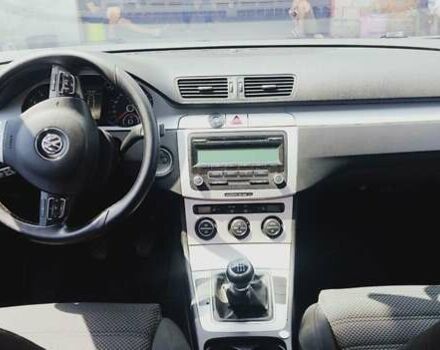 Черный Фольксваген Пассат, объемом двигателя 1.4 л и пробегом 257 тыс. км за 5200 $, фото 10 на Automoto.ua