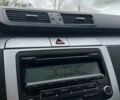 Черный Фольксваген Пассат, объемом двигателя 1.39 л и пробегом 275 тыс. км за 5999 $, фото 42 на Automoto.ua