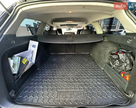 Черный Фольксваген Пассат, объемом двигателя 1.8 л и пробегом 302 тыс. км за 7950 $, фото 20 на Automoto.ua
