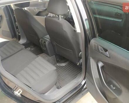 Черный Фольксваген Пассат, объемом двигателя 1.39 л и пробегом 234 тыс. км за 5999 $, фото 13 на Automoto.ua