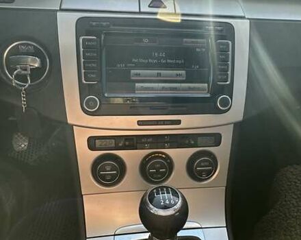 Черный Фольксваген Пассат, объемом двигателя 1.97 л и пробегом 326 тыс. км за 7400 $, фото 8 на Automoto.ua