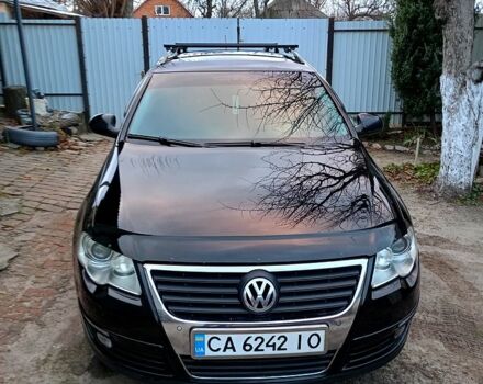 Черный Фольксваген Пассат, объемом двигателя 2 л и пробегом 404 тыс. км за 7300 $, фото 1 на Automoto.ua