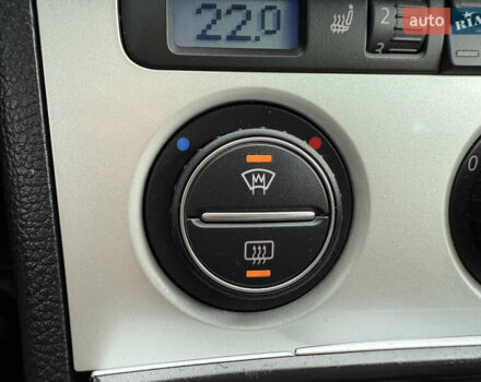 Черный Фольксваген Пассат, объемом двигателя 1.4 л и пробегом 246 тыс. км за 6400 $, фото 60 на Automoto.ua