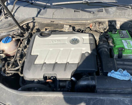 Чорний Фольксваген Пассат, об'ємом двигуна 1.97 л та пробігом 306 тис. км за 7600 $, фото 13 на Automoto.ua