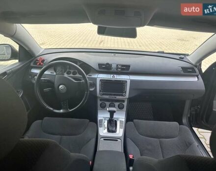 Чорний Фольксваген Пассат, об'ємом двигуна 1.8 л та пробігом 256 тис. км за 7000 $, фото 11 на Automoto.ua