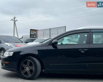 Черный Фольксваген Пассат, объемом двигателя 2 л и пробегом 366 тыс. км за 8290 $, фото 4 на Automoto.ua