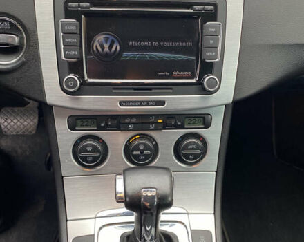 Чорний Фольксваген Пассат, об'ємом двигуна 1.97 л та пробігом 232 тис. км за 8700 $, фото 13 на Automoto.ua