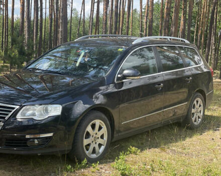 Черный Фольксваген Пассат, объемом двигателя 2 л и пробегом 198 тыс. км за 4900 $, фото 2 на Automoto.ua