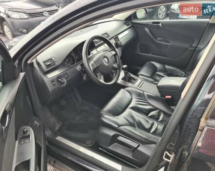 Чорний Фольксваген Пассат, об'ємом двигуна 1.97 л та пробігом 281 тис. км за 6555 $, фото 3 на Automoto.ua