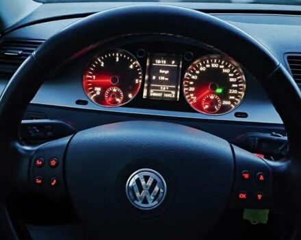 Чорний Фольксваген Пассат, об'ємом двигуна 2 л та пробігом 240 тис. км за 7300 $, фото 13 на Automoto.ua