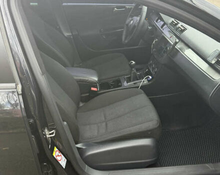 Черный Фольксваген Пассат, объемом двигателя 2 л и пробегом 263 тыс. км за 6100 $, фото 7 на Automoto.ua