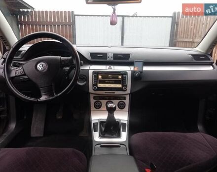 Черный Фольксваген Пассат, объемом двигателя 2 л и пробегом 320 тыс. км за 8100 $, фото 23 на Automoto.ua