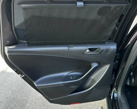 Черный Фольксваген Пассат, объемом двигателя 1.8 л и пробегом 302 тыс. км за 7950 $, фото 12 на Automoto.ua