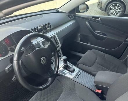 Чорний Фольксваген Пассат, об'ємом двигуна 1.8 л та пробігом 256 тис. км за 7000 $, фото 12 на Automoto.ua