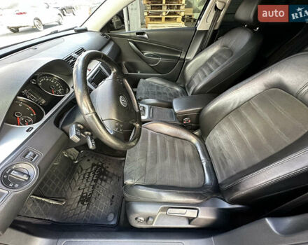 Черный Фольксваген Пассат, объемом двигателя 1.8 л и пробегом 302 тыс. км за 7950 $, фото 7 на Automoto.ua