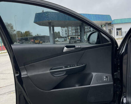 Чорний Фольксваген Пассат, об'ємом двигуна 1.97 л та пробігом 308 тис. км за 8300 $, фото 18 на Automoto.ua