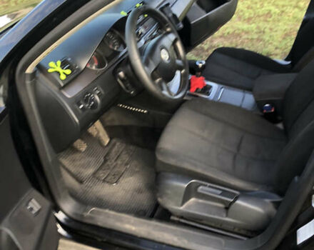 Черный Фольксваген Пассат, объемом двигателя 1.6 л и пробегом 286 тыс. км за 7300 $, фото 5 на Automoto.ua