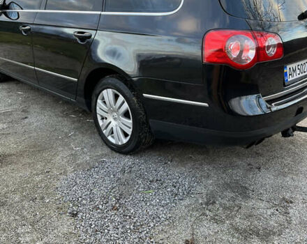 Черный Фольксваген Пассат, объемом двигателя 1.97 л и пробегом 345 тыс. км за 7400 $, фото 6 на Automoto.ua