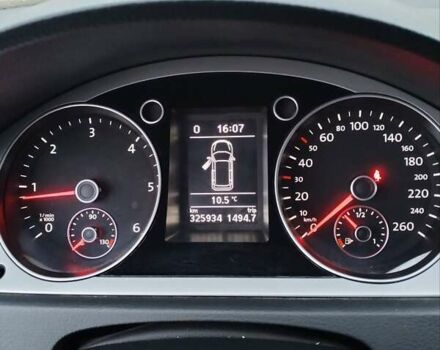 Черный Фольксваген Пассат, объемом двигателя 1.97 л и пробегом 326 тыс. км за 7500 $, фото 3 на Automoto.ua