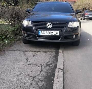 Черный Фольксваген Пассат, объемом двигателя 1.4 л и пробегом 180 тыс. км за 7700 $, фото 4 на Automoto.ua