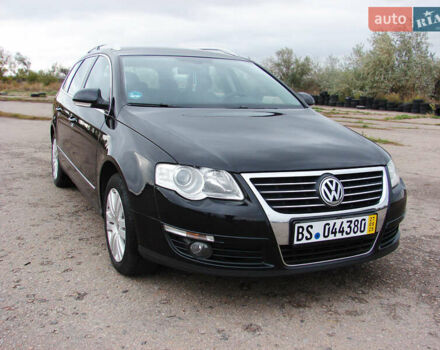 Черный Фольксваген Пассат, объемом двигателя 1.4 л и пробегом 223 тыс. км за 7200 $, фото 1 на Automoto.ua