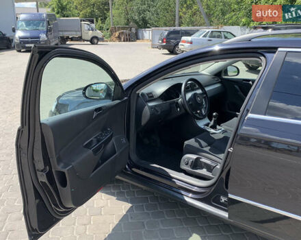 Черный Фольксваген Пассат, объемом двигателя 1.6 л и пробегом 235 тыс. км за 6600 $, фото 44 на Automoto.ua