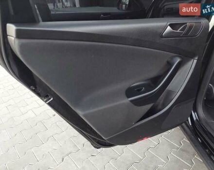 Черный Фольксваген Пассат, объемом двигателя 1.97 л и пробегом 239 тыс. км за 9222 $, фото 74 на Automoto.ua