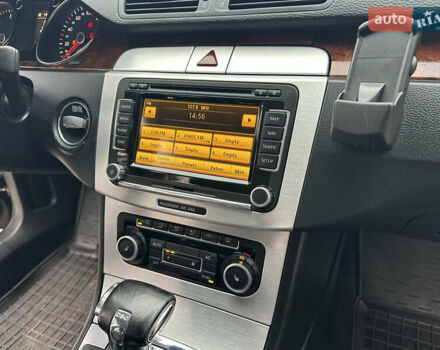 Черный Фольксваген Пассат, объемом двигателя 1.97 л и пробегом 235 тыс. км за 8499 $, фото 67 на Automoto.ua