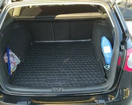 Чорний Фольксваген Пассат, об'ємом двигуна 2 л та пробігом 239 тис. км за 6200 $, фото 2 на Automoto.ua