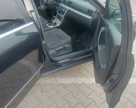 Фольксваген Пассат 2010 в Житомире на Automoto.ua Черный Фольксваген Пассат, объемом двигателя 1.97 л и пробегом 220 тыс. км за 8000 $, фото 16 на Automoto.ua