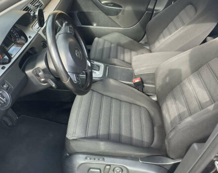 Черный Фольксваген Пассат, объемом двигателя 2 л и пробегом 310 тыс. км за 8600 $, фото 7 на Automoto.ua