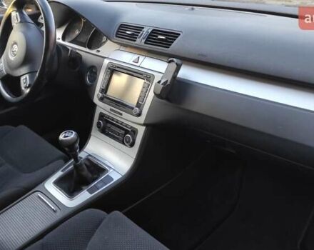 Черный Фольксваген Пассат, объемом двигателя 1.9 л и пробегом 280 тыс. км за 7900 $, фото 12 на Automoto.ua