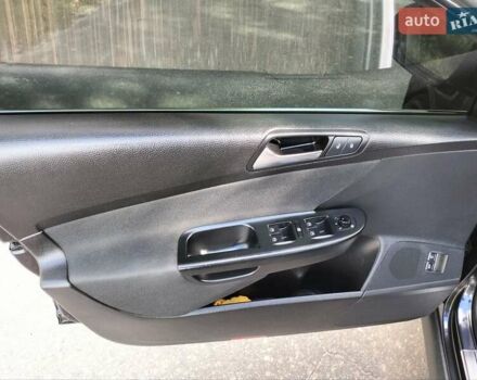 Чорний Фольксваген Пассат, об'ємом двигуна 1.4 л та пробігом 175 тис. км за 8950 $, фото 31 на Automoto.ua