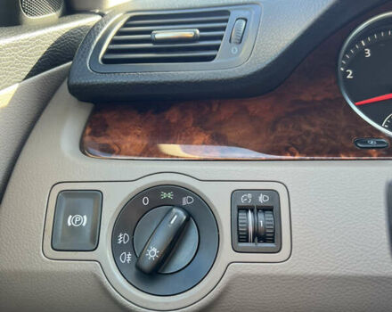 Черный Фольксваген Пассат, объемом двигателя 1.8 л и пробегом 324 тыс. км за 7900 $, фото 17 на Automoto.ua