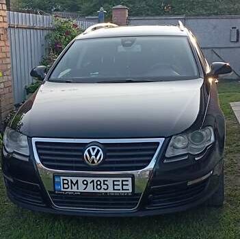 Черный Фольксваген Пассат, объемом двигателя 1.4 л и пробегом 289 тыс. км за 8000 $, фото 1 на Automoto.ua