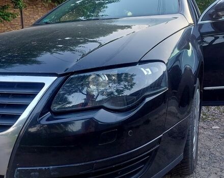 Чорний Фольксваген Пассат, об'ємом двигуна 1.6 л та пробігом 245 тис. км за 5800 $, фото 6 на Automoto.ua