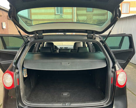 Черный Фольксваген Пассат, объемом двигателя 1.97 л и пробегом 273 тыс. км за 7600 $, фото 13 на Automoto.ua