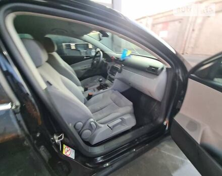 Черный Фольксваген Пассат, объемом двигателя 1.6 л и пробегом 340 тыс. км за 7000 $, фото 36 на Automoto.ua